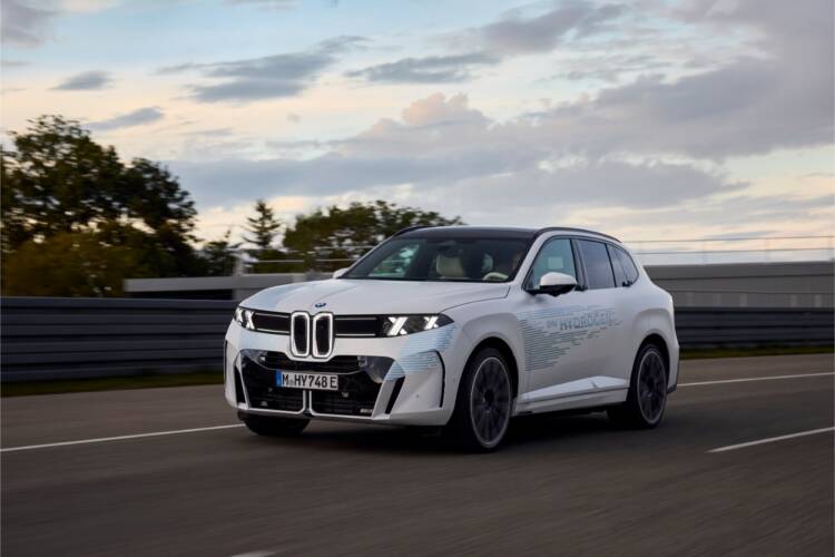BMW iX5 a Hidrogênio testes