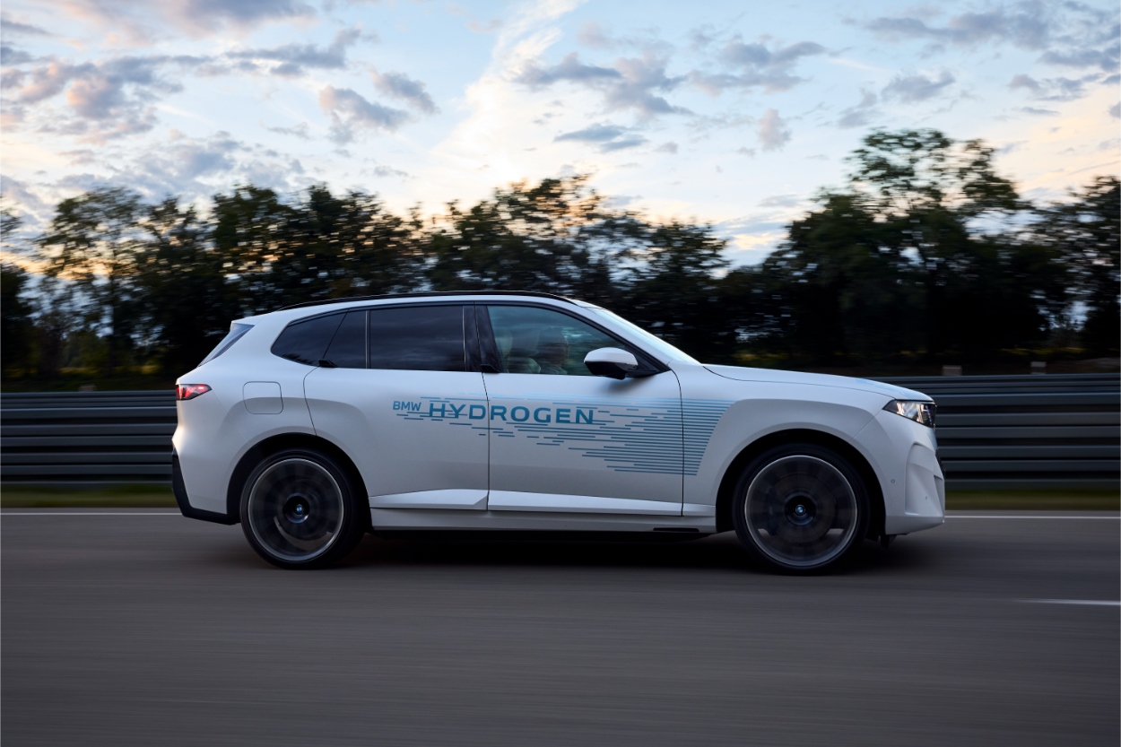 BMW iX5 a Hidrogênio testes