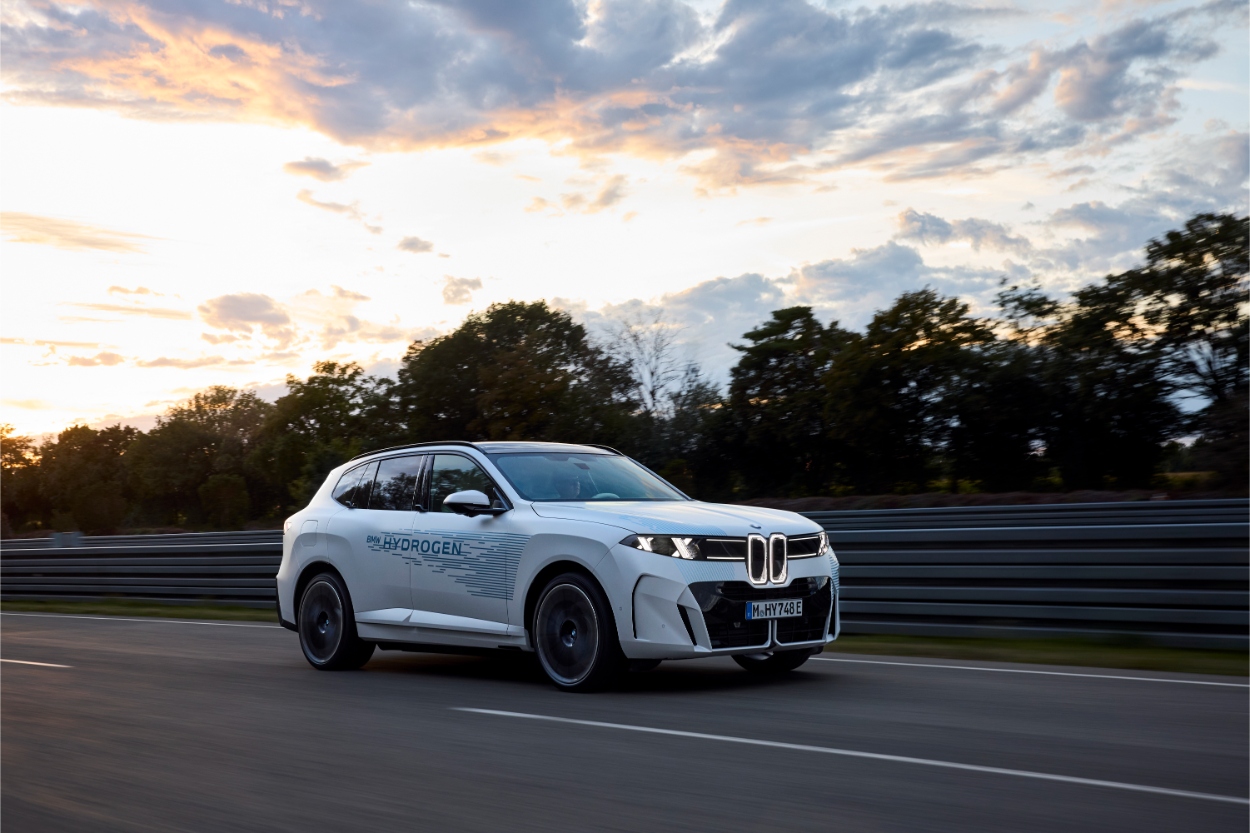 BMW iX5 a Hidrogênio testes