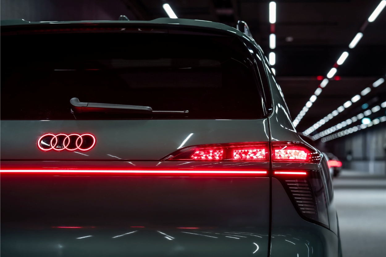 Audi estreia nova tecnologia de iluminação