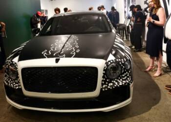 Flying Spur transformado em obra de arte