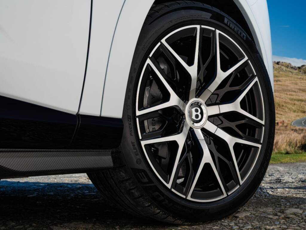 Bentley lança primeiras edição especial do Torcal