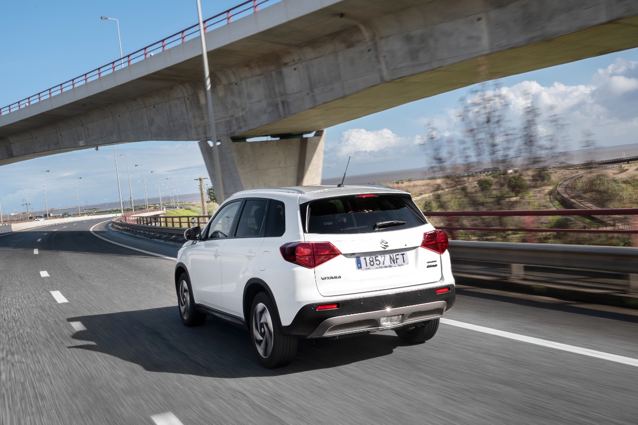 Testamos oSuzuki Vitara 1.4T S3 4WD AT