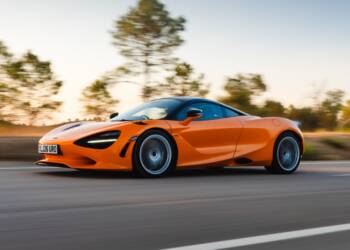Produção do McLaren 750S termina em 2027