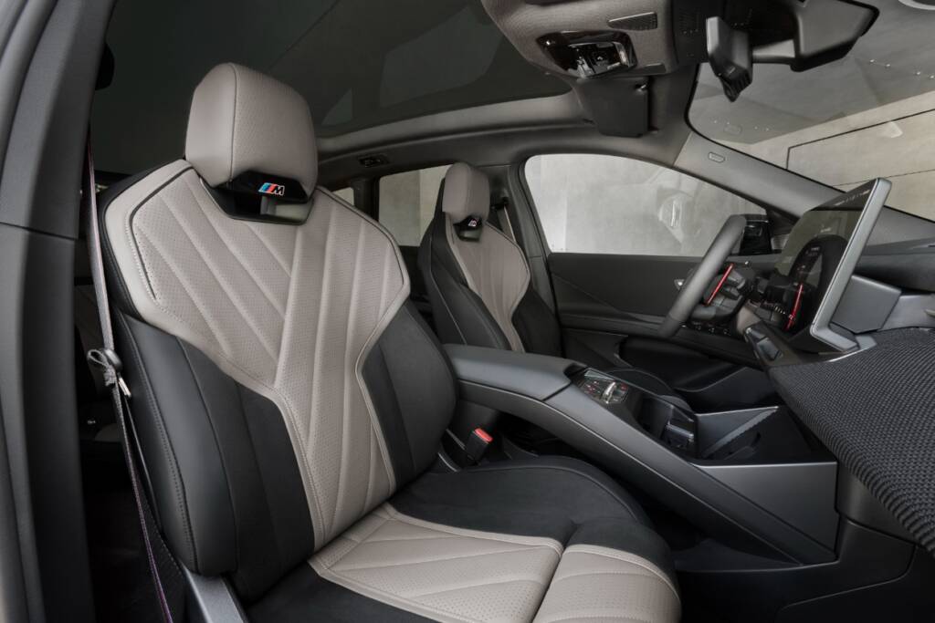 Novo BMW iX3 M60 xDrive