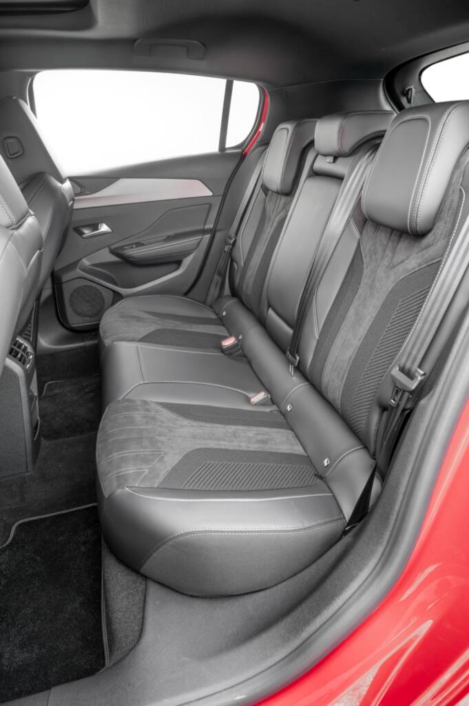 TESTE – Peugeot 308 Hybrid 145 CV
