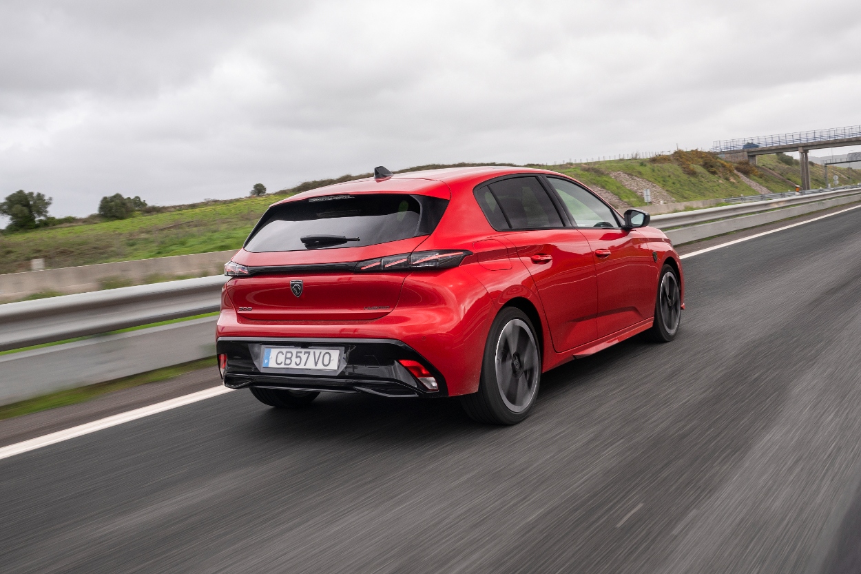 TESTE – Peugeot 308 Hybrid 145 CV