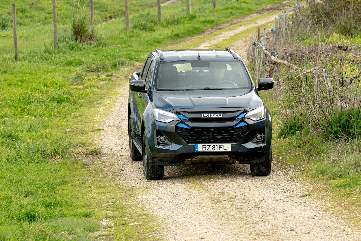 Ensaio Isuzu D-MAX Cabina Dupla 4x4 LSE EV