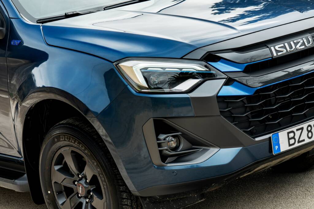 Ensaio Isuzu D-MAX Cabina Dupla 4x4 LSE EV Revista Nº 155