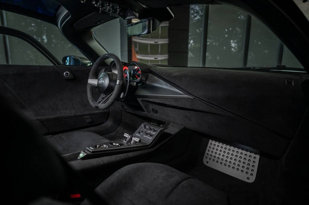 Exclusivo Alfa Romeo 33 Stradale Perla Nera
