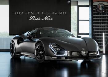 Exclusivo Alfa Romeo 33 Stradale Perla Nera