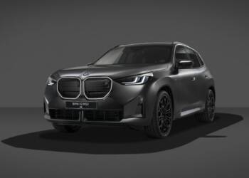 BMW X3 M50 ganha pack Black performance