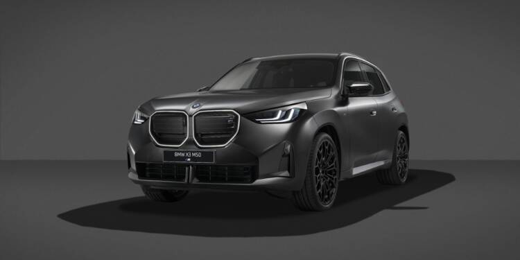 BMW X3 M50 ganha pack Black performance