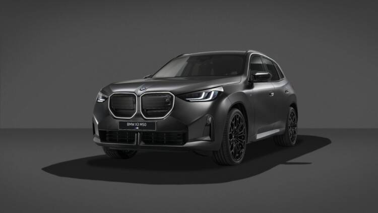 BMW X3 M50 ganha pack Black performance