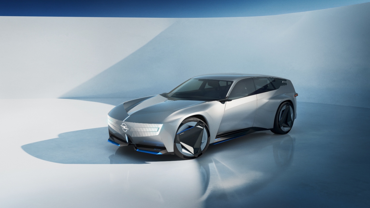 Opel STX Concept mostra o futuro da Astra Sports Tourer