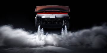 Parece impossível, mas o Tesla Roadster consege mesmo voar