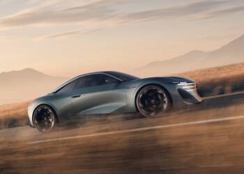 Peugeot RCZ está de regresso